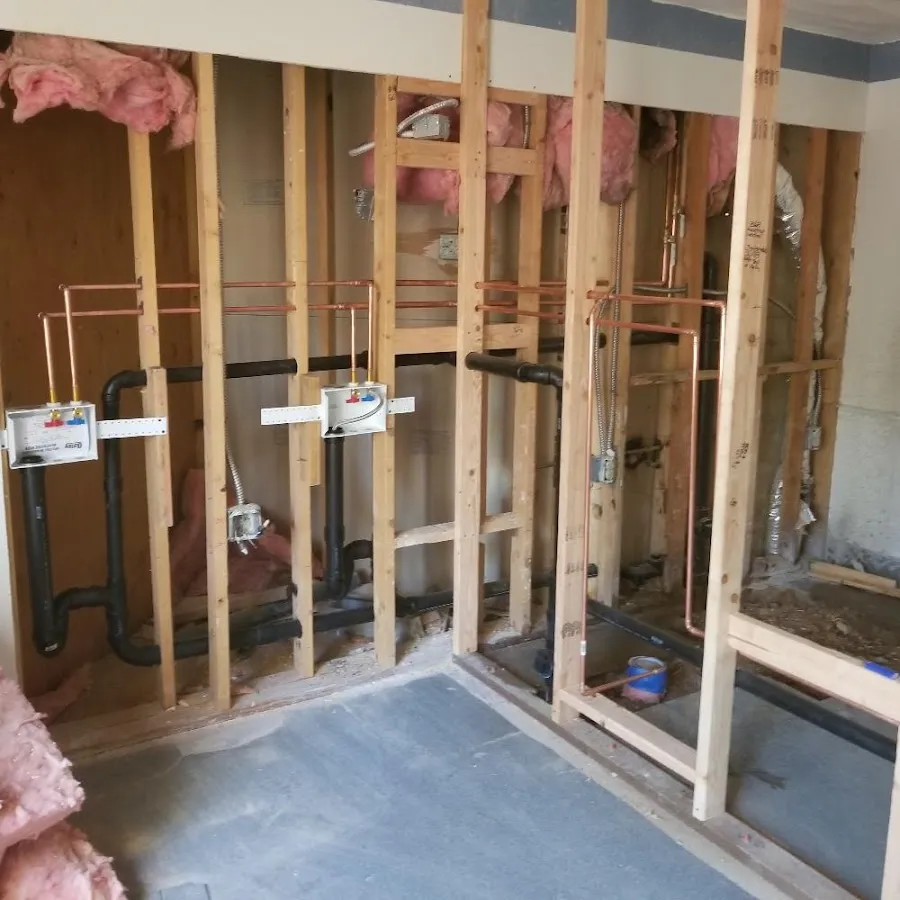 Copper pipe rough-in and plumbing installation in Poplar Bluff